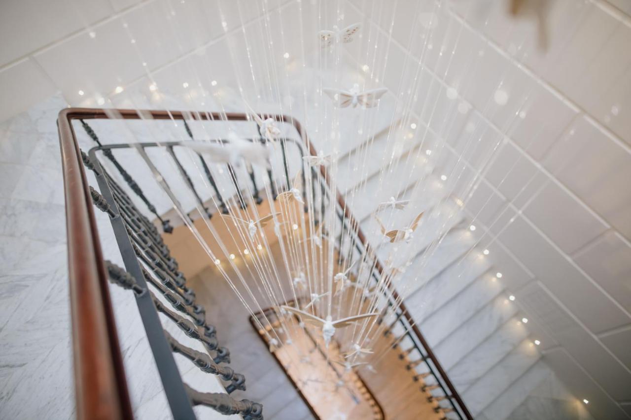 Myr Palacio Vallier บาเลนเซีย ภายนอก รูปภาพ The staircase