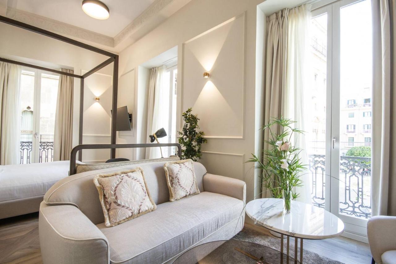 Myr Palacio Vallier บาเลนเซีย ภายนอก รูปภาพ A room at the hotel